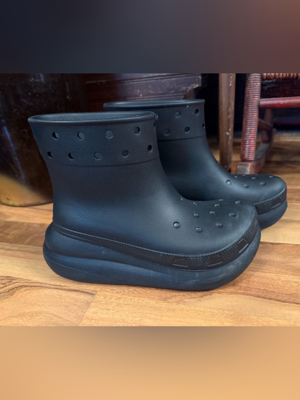Crocs Classic Crush Boots black chunky platform Woman’s 8 Men’s 6